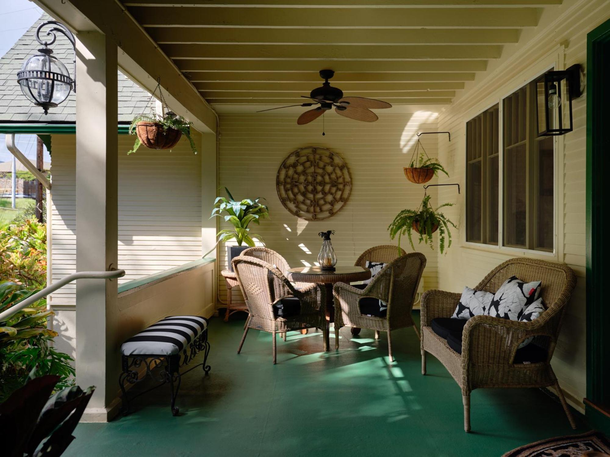 The Historic Wailuku Inn Maui Экстерьер фото