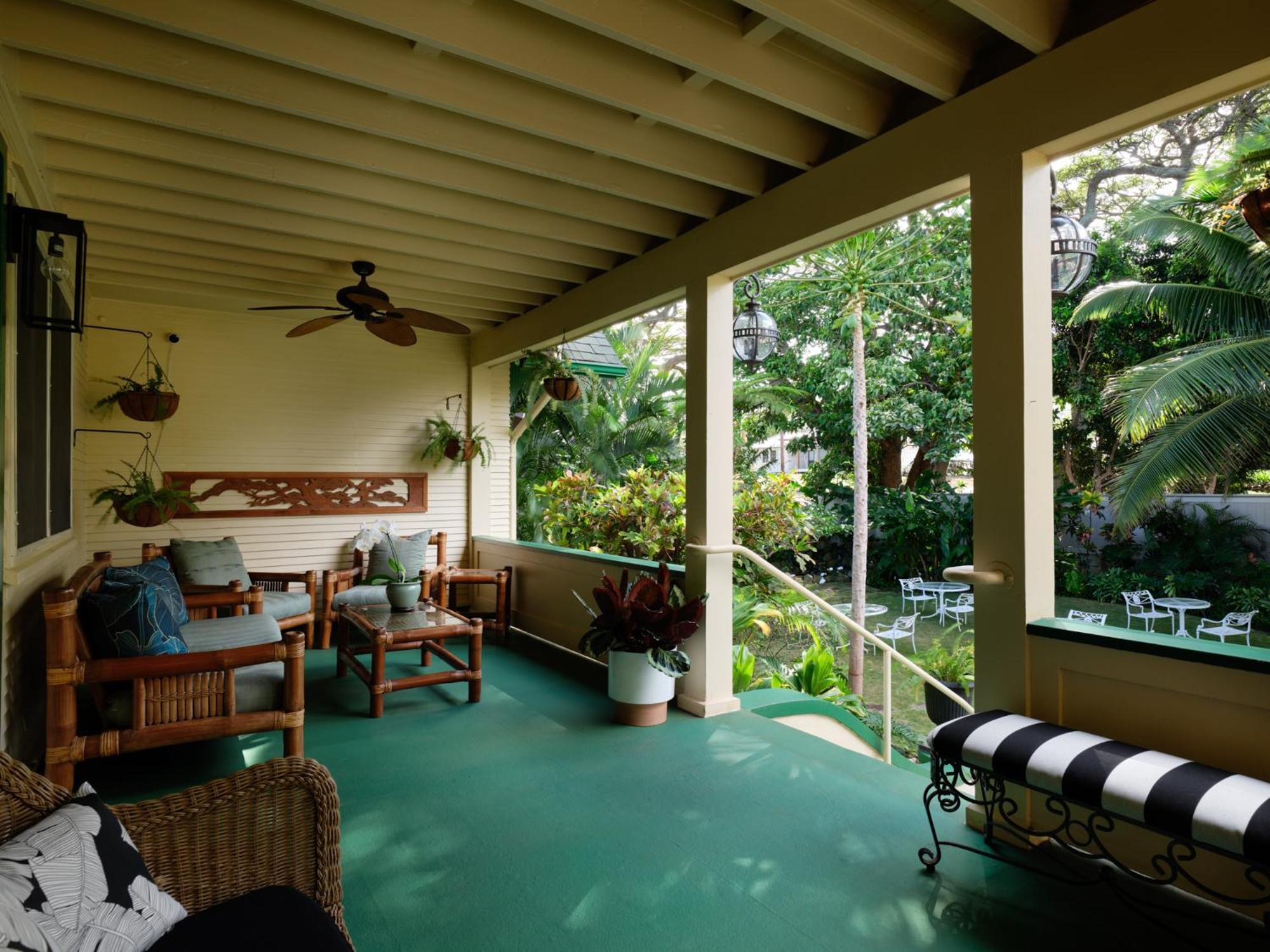 The Historic Wailuku Inn Maui Экстерьер фото