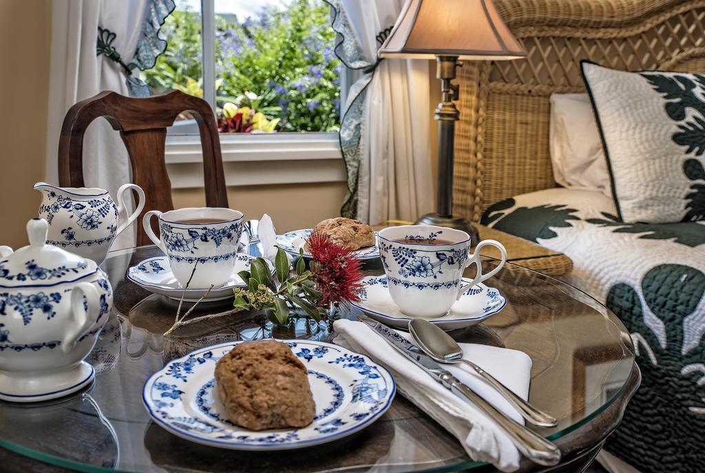 The Historic Wailuku Inn Maui Экстерьер фото